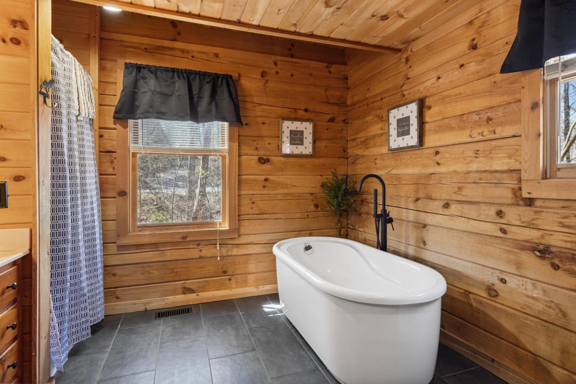 Cozy Family Friendly Cabin With Hot Tub, Near Gatlinburg, Pigeon Forge, Dollywood Sevierville Exteriör bild