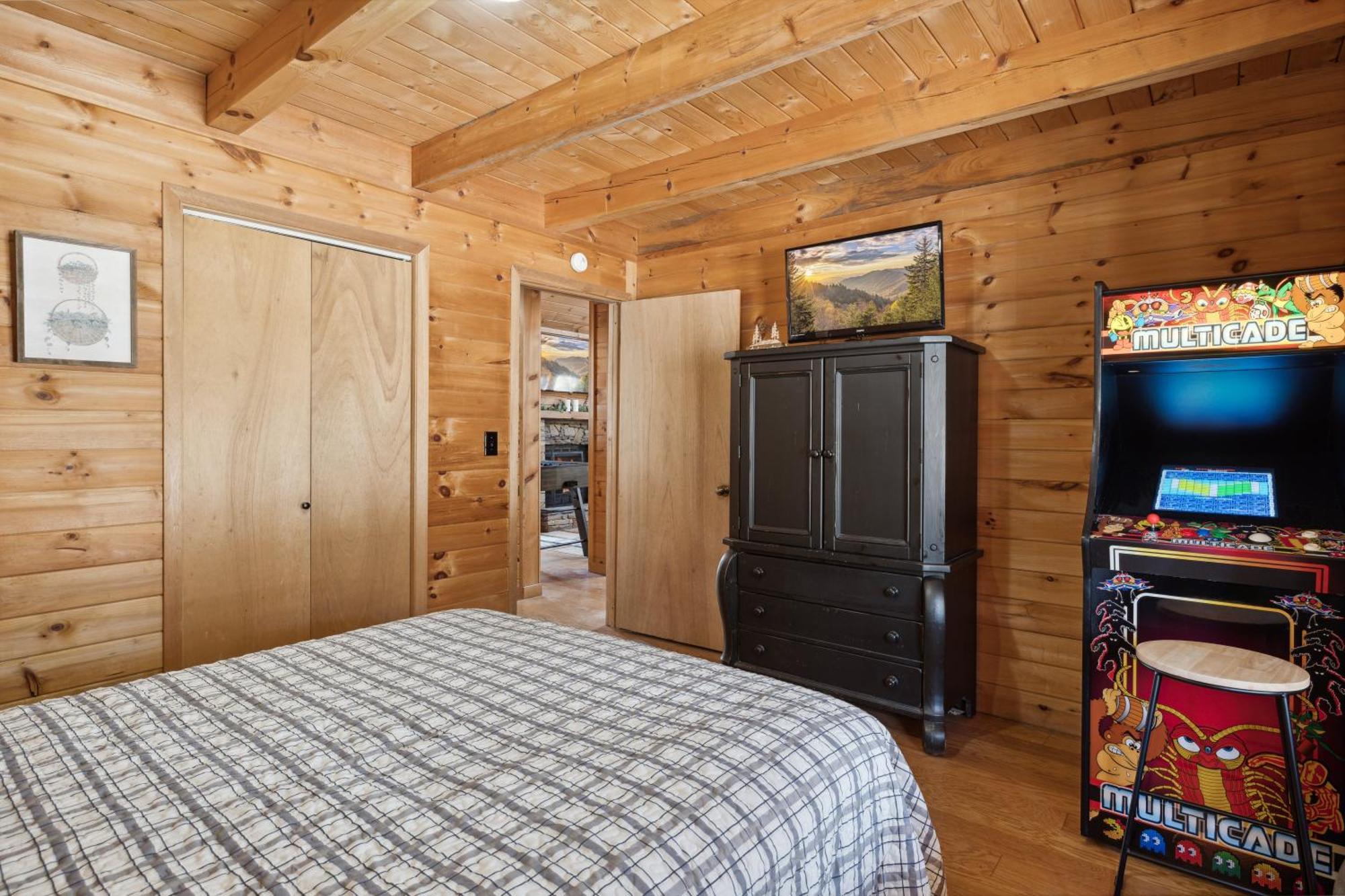 Cozy Family Friendly Cabin With Hot Tub, Near Gatlinburg, Pigeon Forge, Dollywood Sevierville Exteriör bild